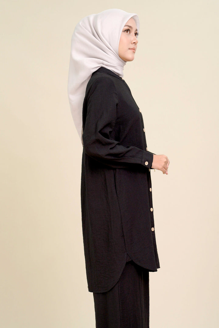 Boneta Long Blouse Black