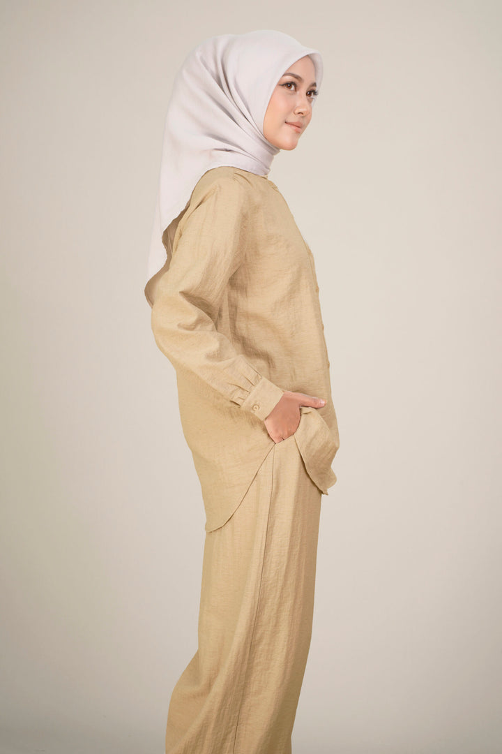 Alodia Blouse Khaki