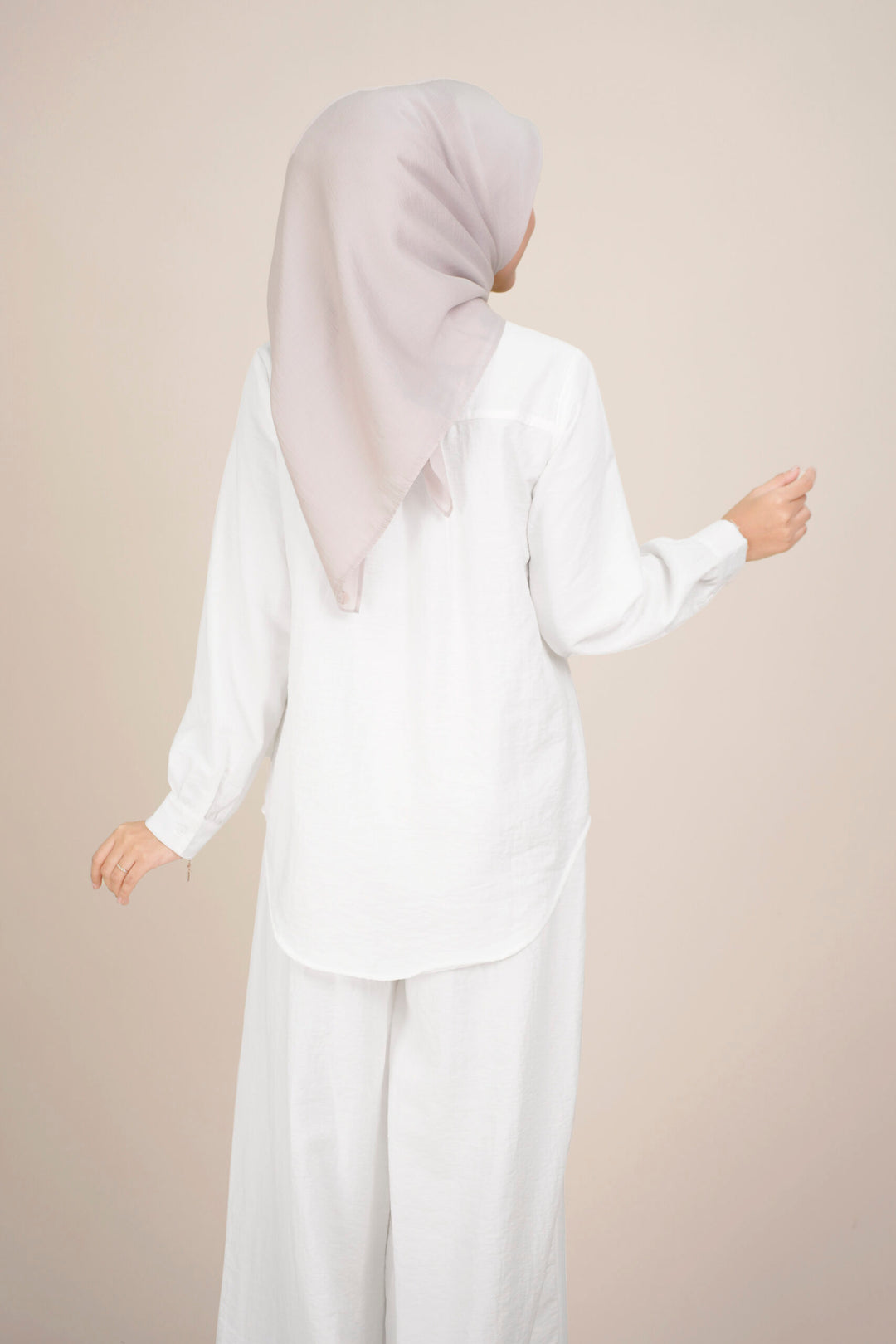 Alodia Blouse White