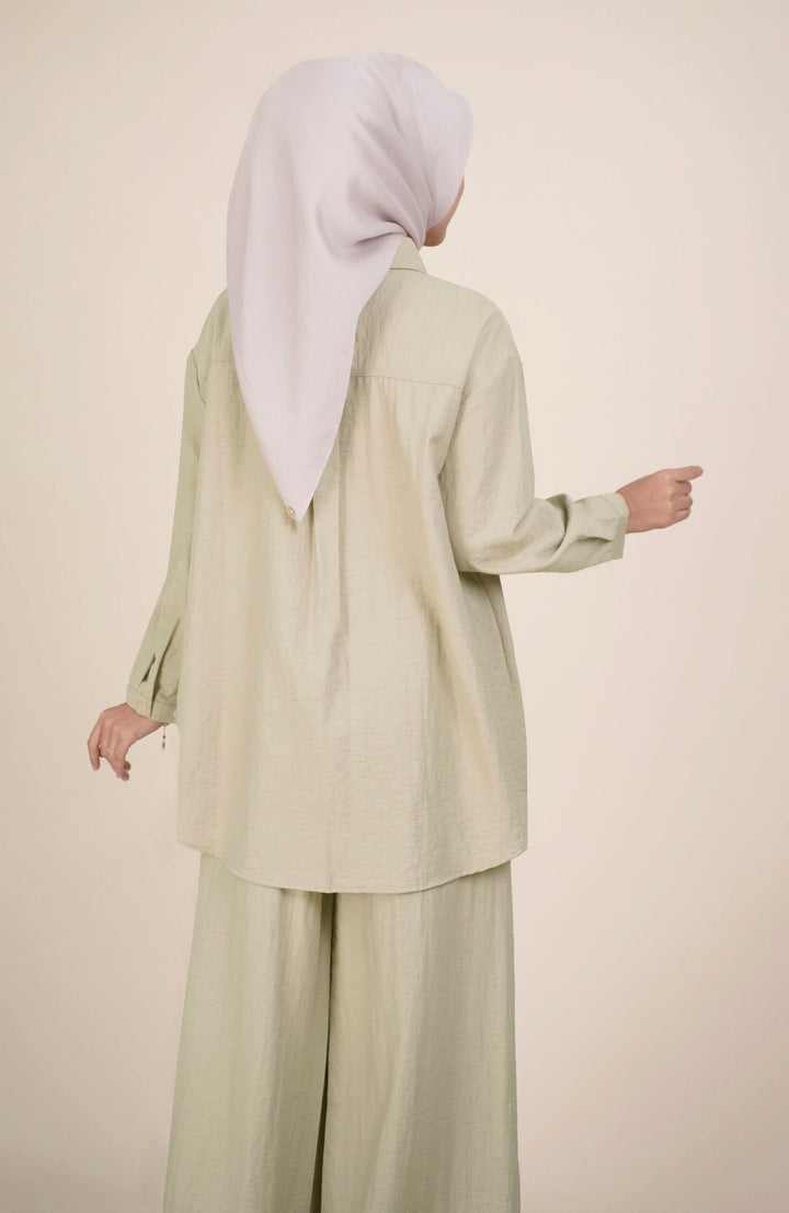 Alodia 2.0 Baggy Top Khaki