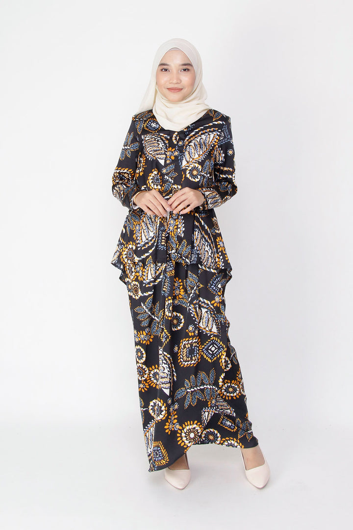 Kaseh Kebaya Kurung Black