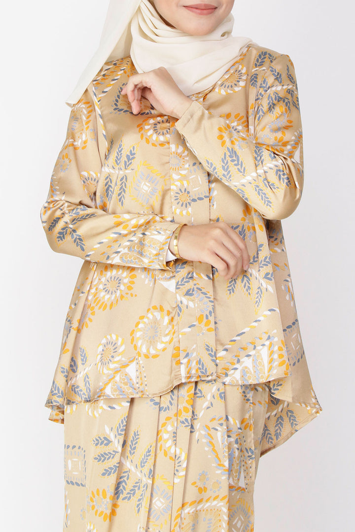 Kaseh Kebaya Kurung Gold