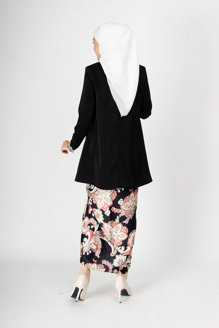 Tasnim Kurung Black