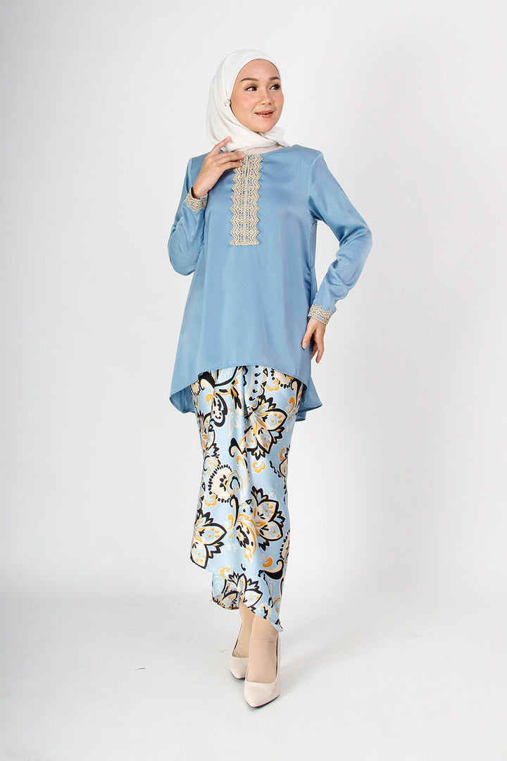Tasnim Kurung Blue