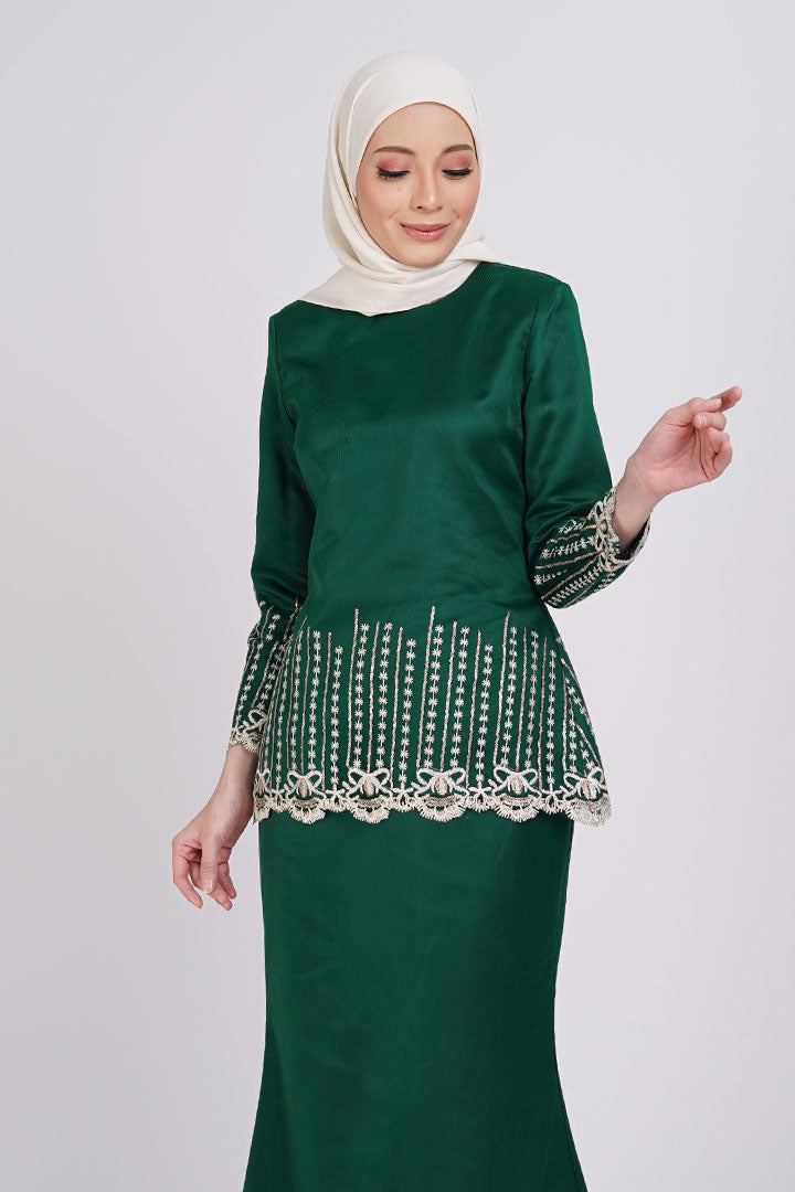 Canna Kurung Green