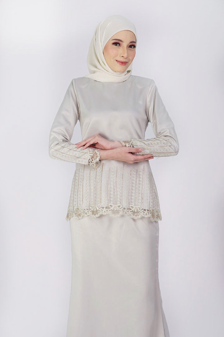 Canna Kurung Silver