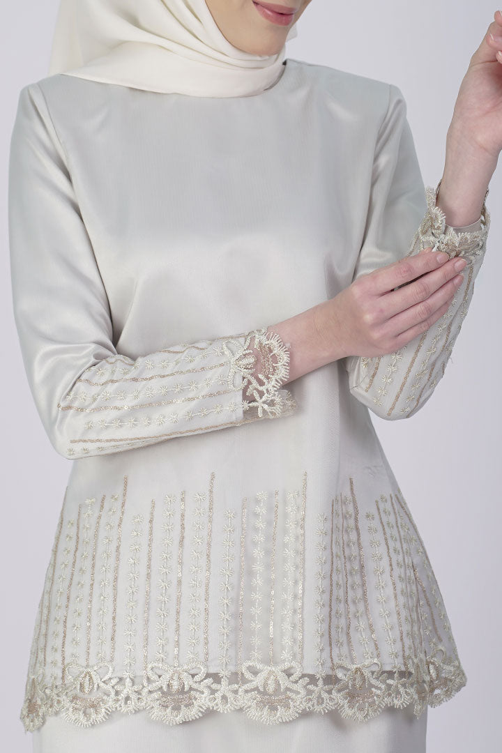 Canna Kurung Silver