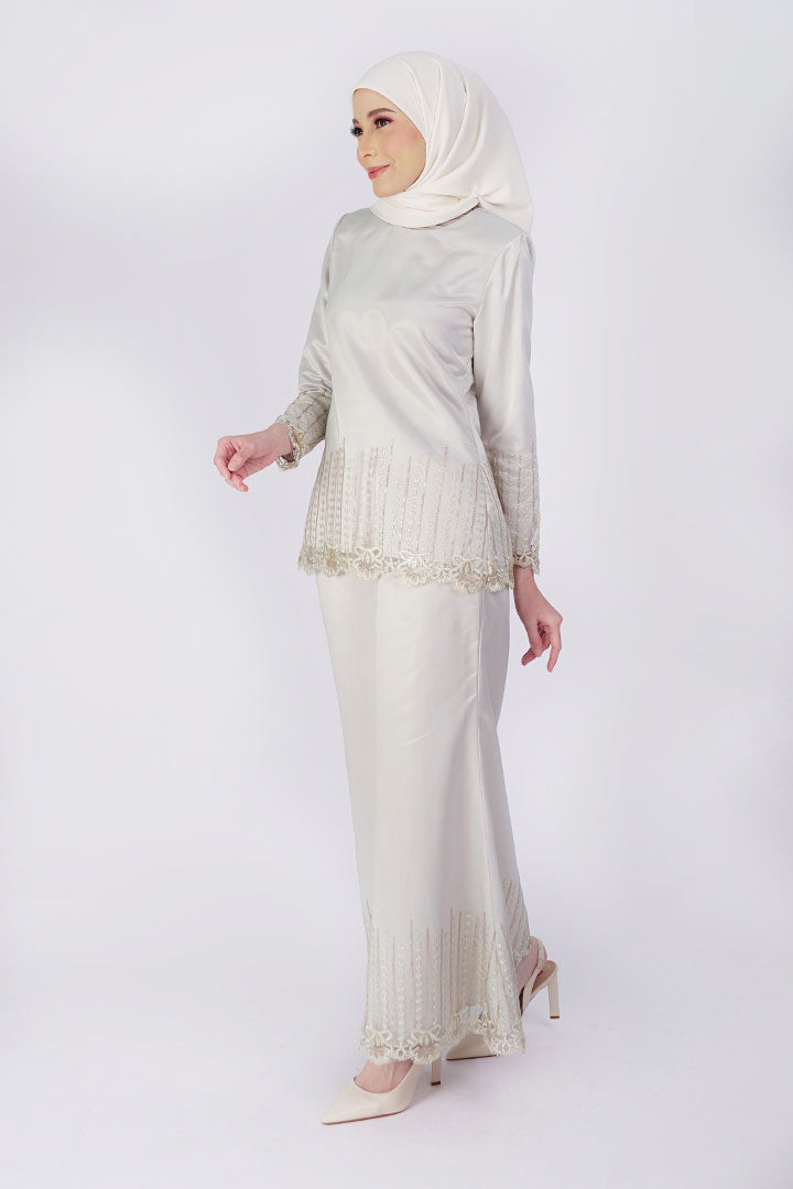 Canna Kurung Silver