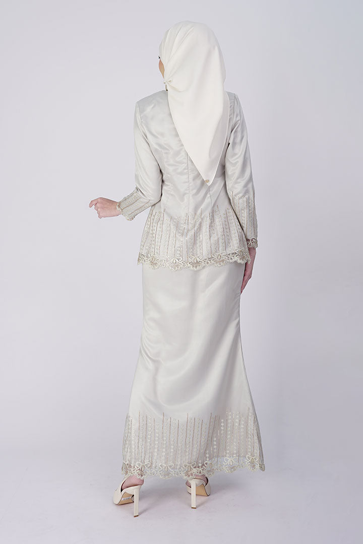 Canna Kurung Silver