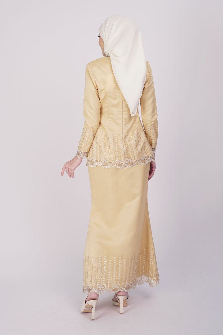 Canna Kurung Gold