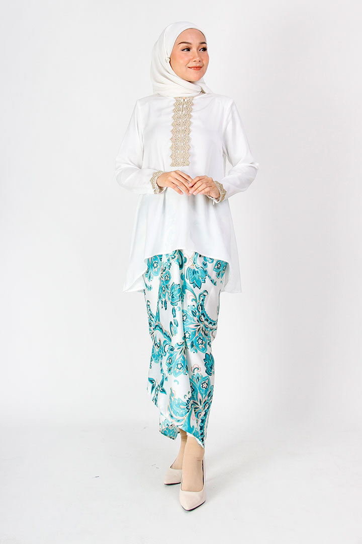 Tasnim Kurung White