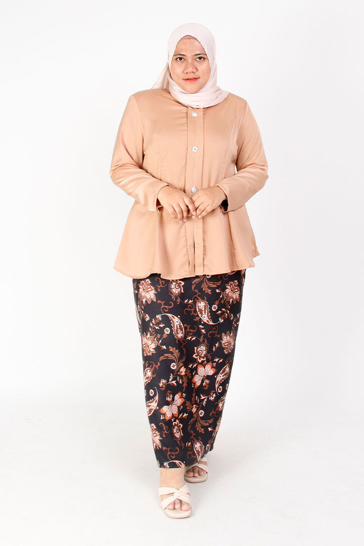 Bingka Plus Kebaya Top Coffee