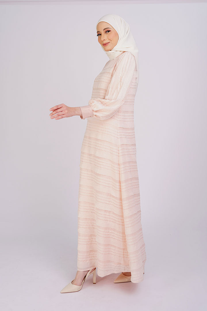 Teratai Dress Peach