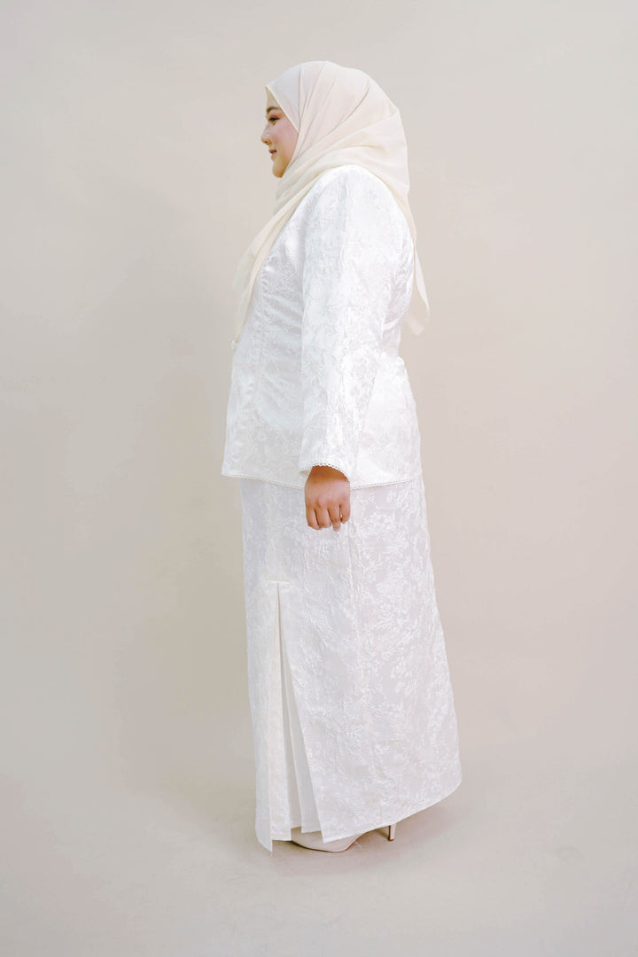 Clarisa Plus Size Kurung in Off White