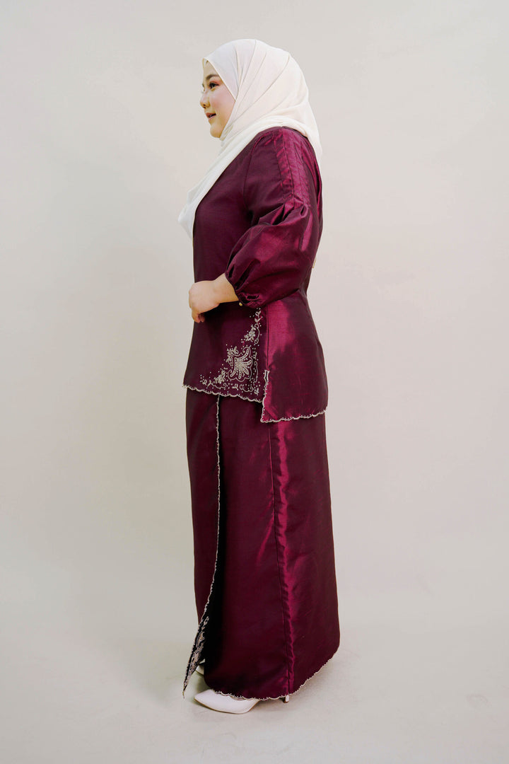 Evelyn Plus Size Kurung with Embroidery in Burgundy