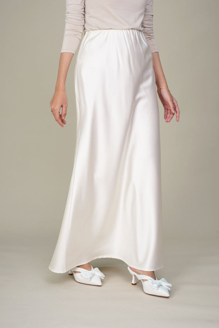 Julia Satin Skirt Beige