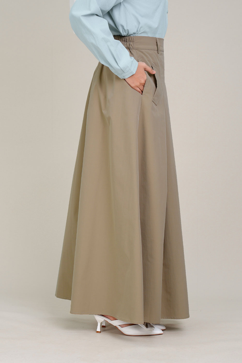 Adley Wide Skirt Khaki