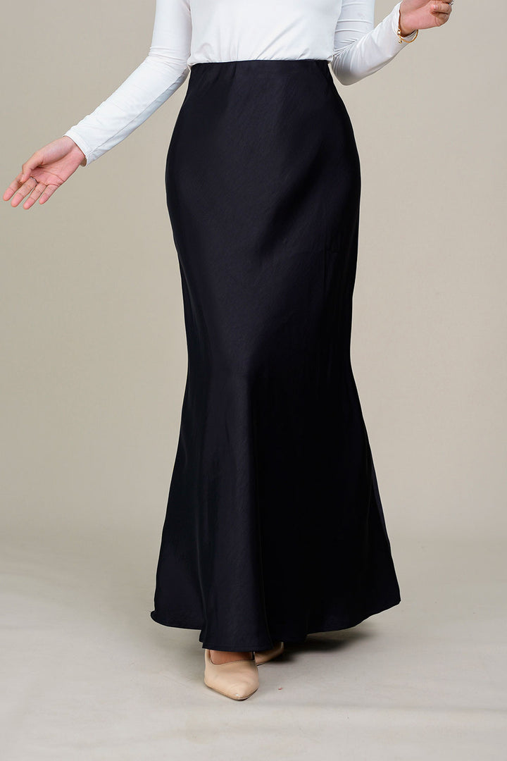 Marina Satin Skirt Black