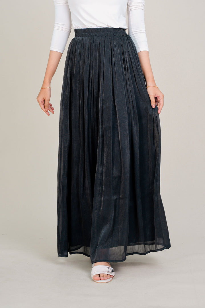 Margot Shiny Pleated Skirt Black