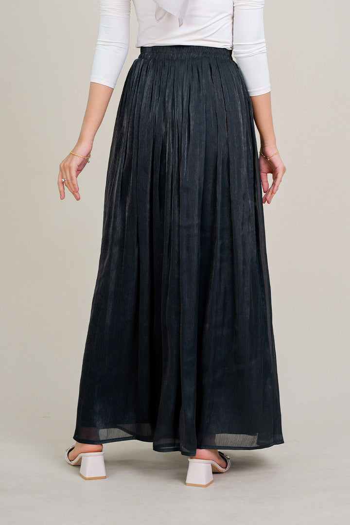 Margot Shiny Pleated Skirt Black