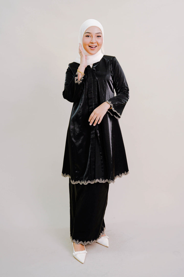 Orlin Kurung in Black