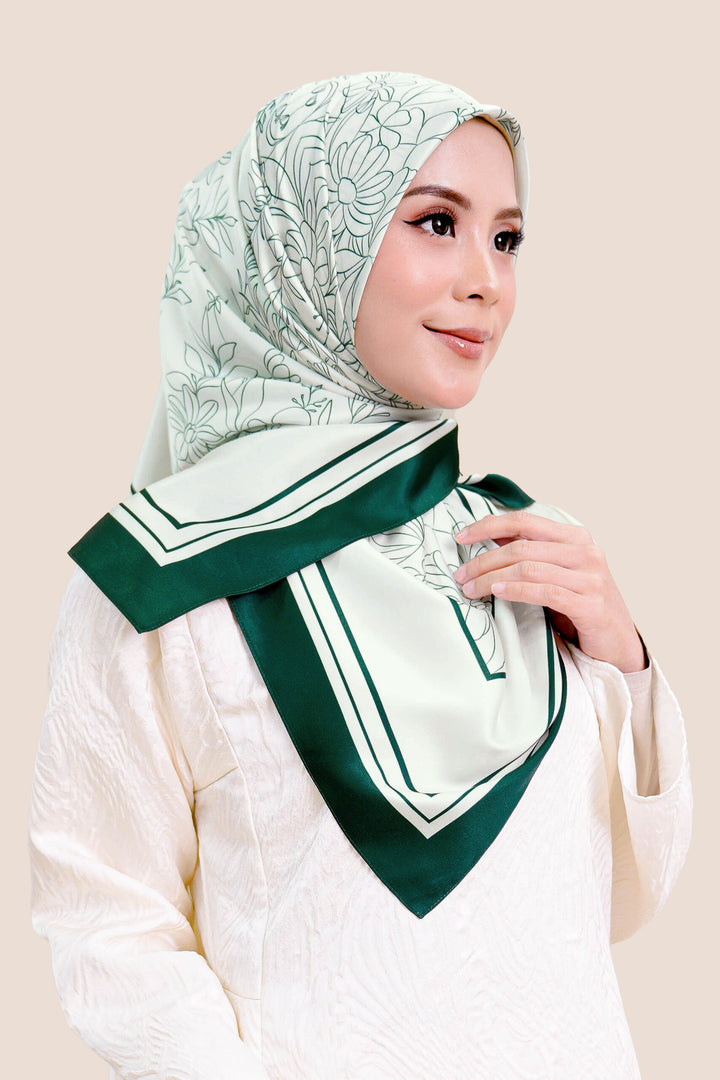 Azura Satin Printed Square Green