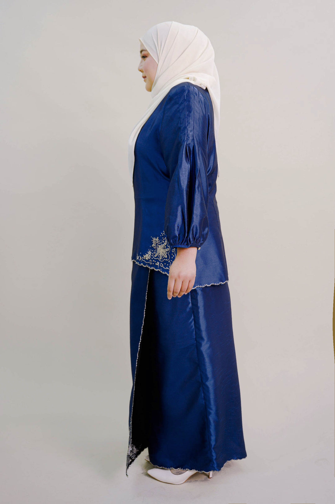 Evelyn Plus Size Kurung with Embroidery in Royal Blue