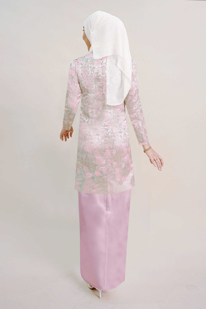 Aylin Kurung in Ash Pink