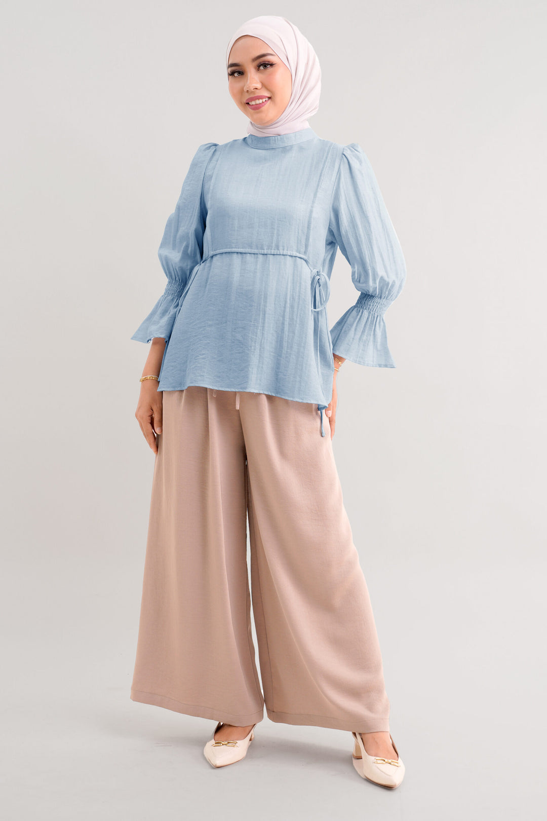 Qiena Linen Blouse Light Blue