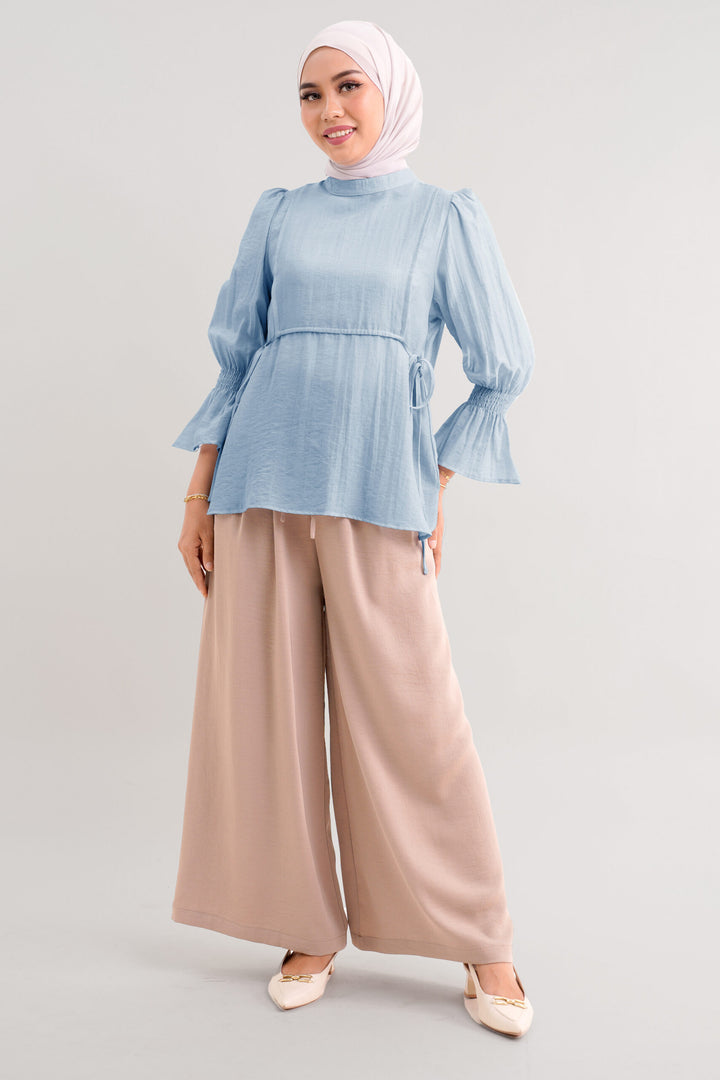 Qiena Linen Blouse Light Blue