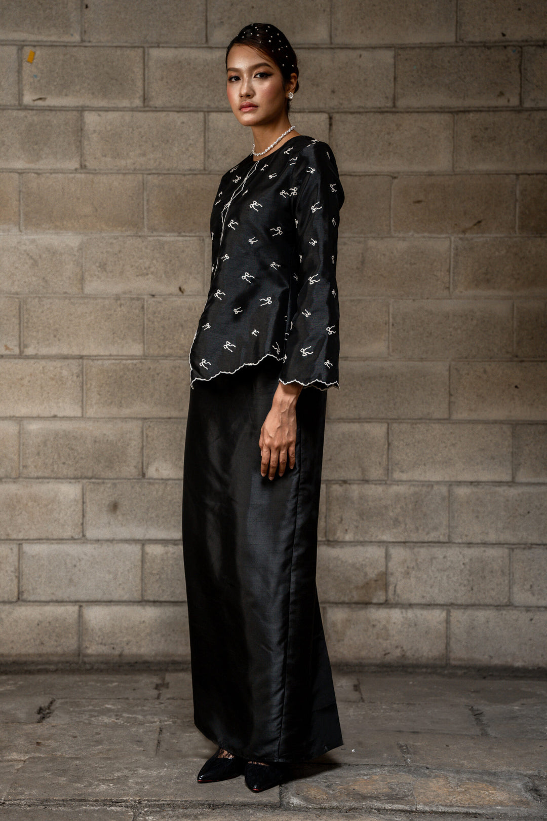Ilona Kebaya Moden in Black