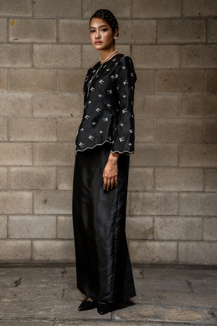 Ilona Kebaya Moden in Black