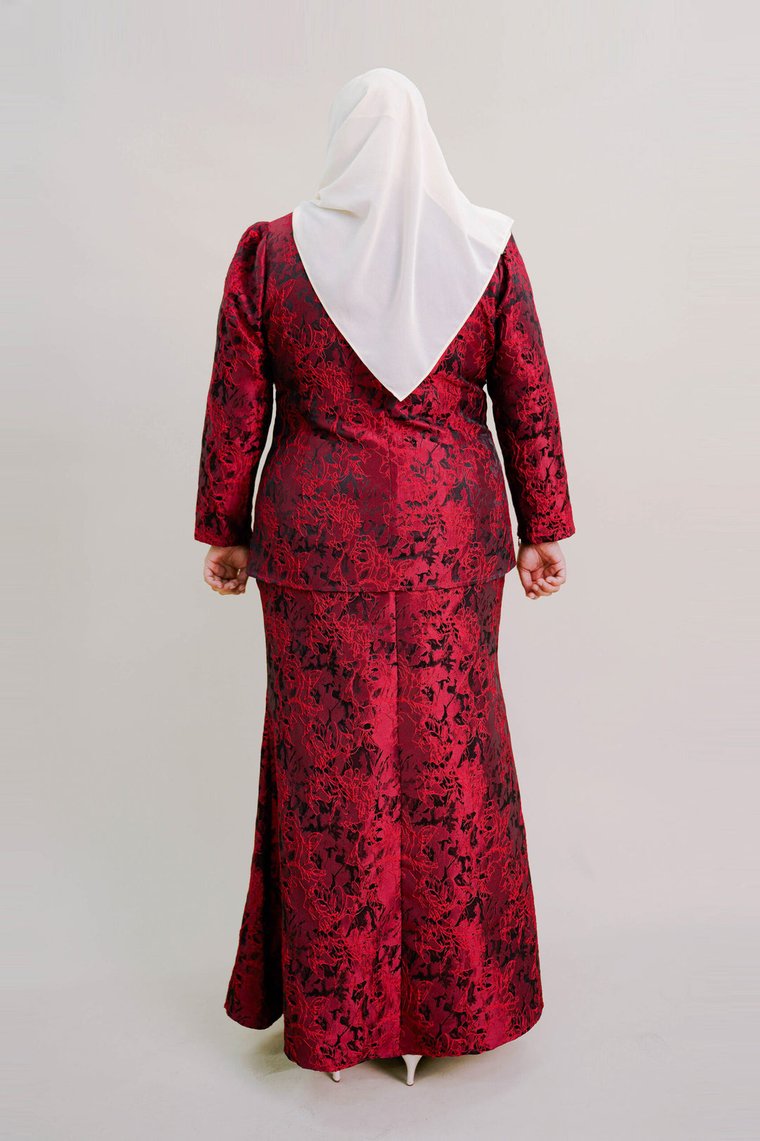Zenata Plus Size Kurung in Red