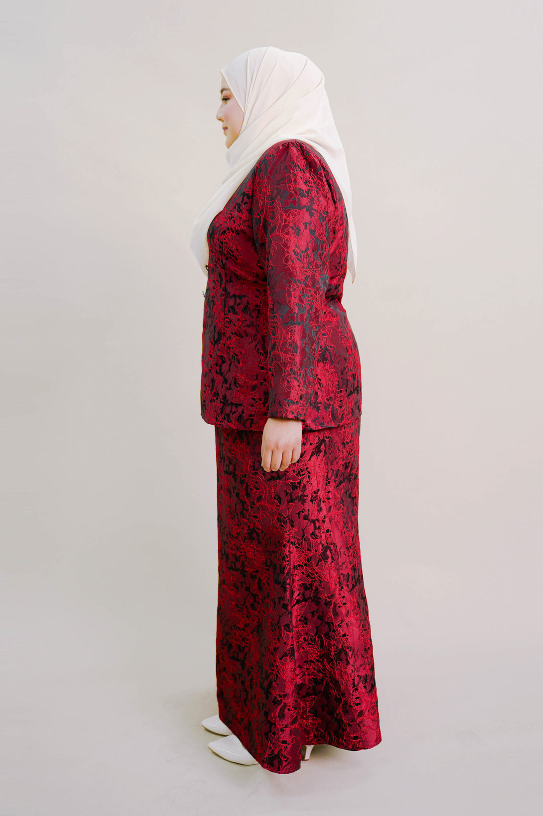 Zenata Plus Size Kurung in Red