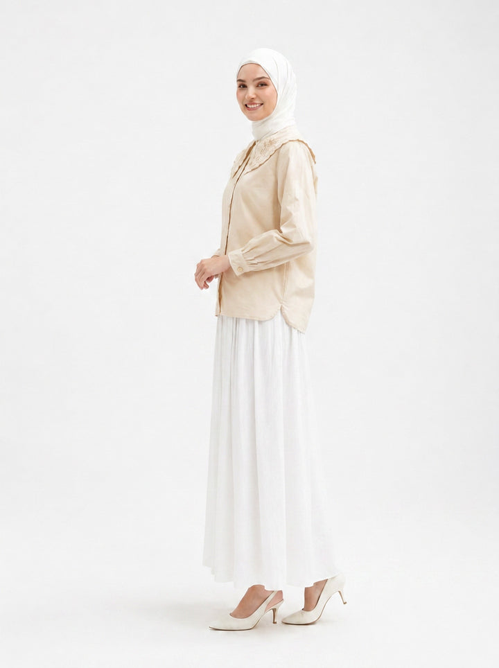 Twila Pilgrim Collar Cotton Blend Blouse