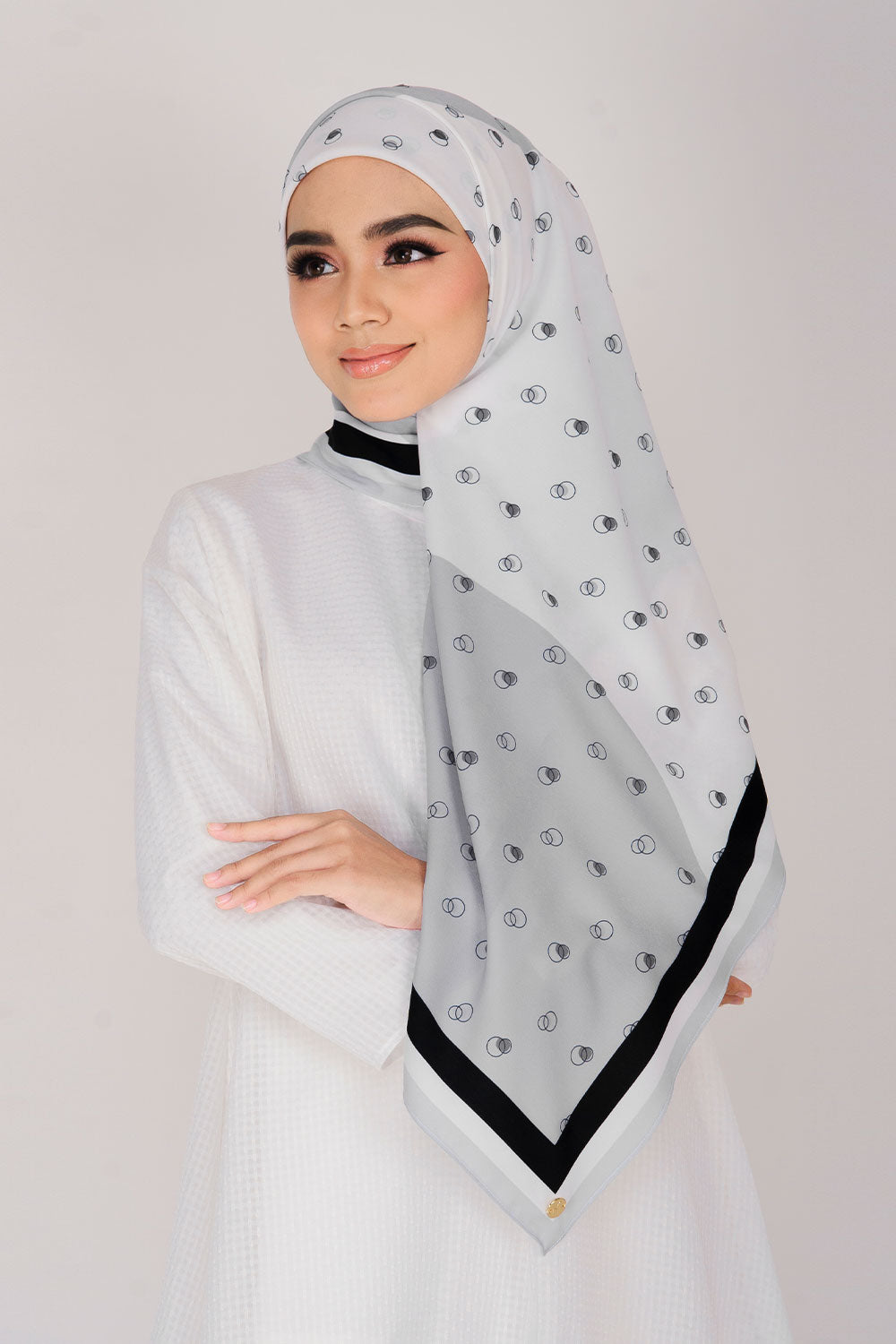 Eshal Printed Square Grey