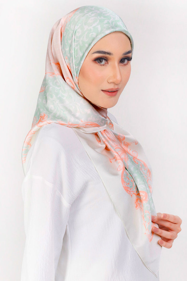 Clara Printed Square Cream Green