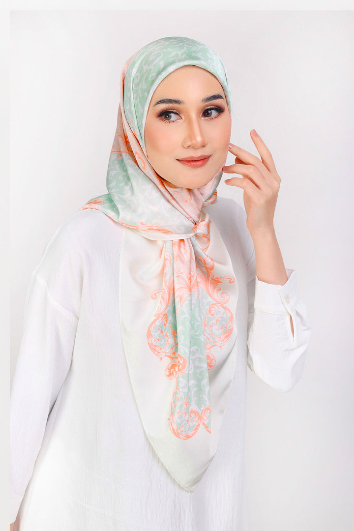 Clara Printed Square Cream Green