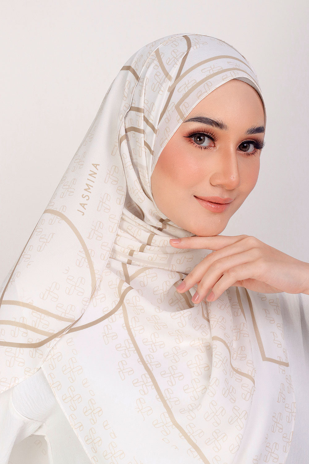 Jasmina Monogram Printed Shawl White