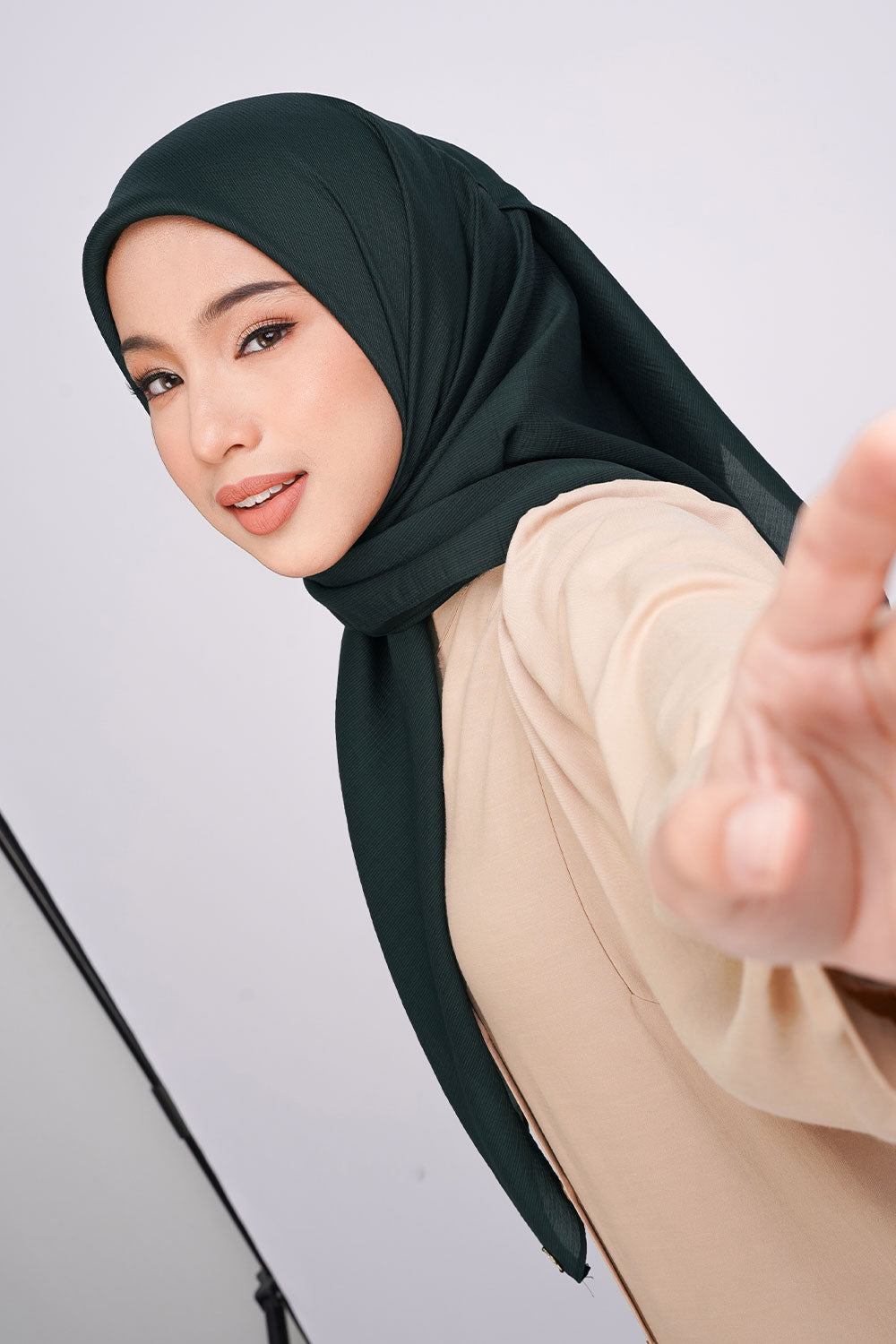 Amaya Texture Chiffon Square Dark Green