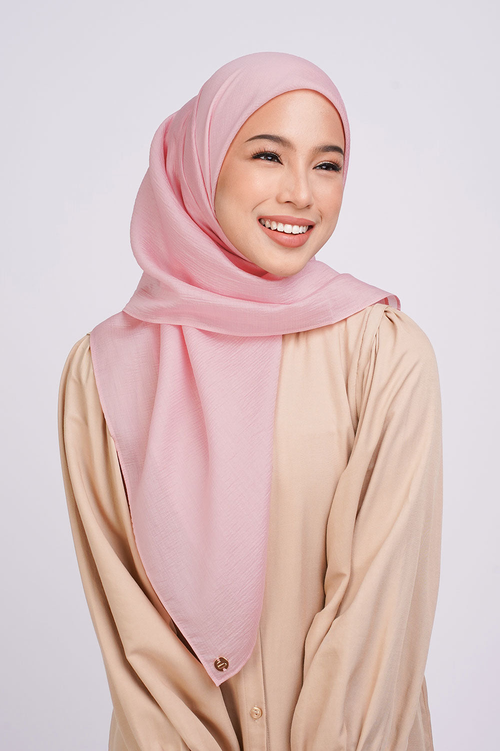 Amaya Texture Chiffon Square Pink