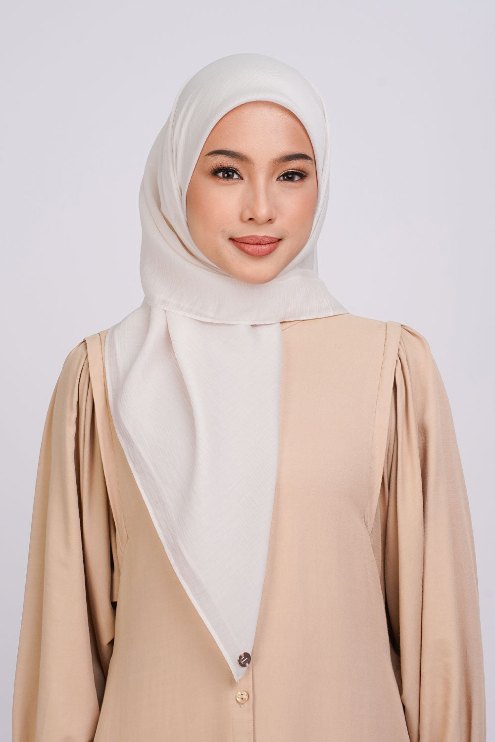 Amaya Texture Chiffon Square White