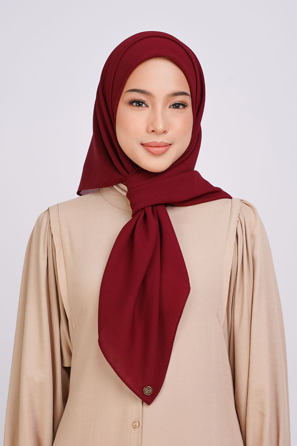Nur Basic Chiffon Square Maroon
