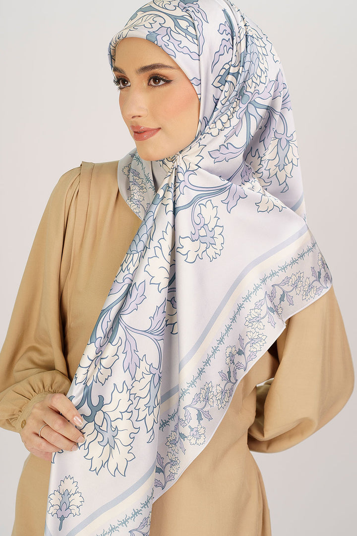 Hyra Satin Printed Square Blue