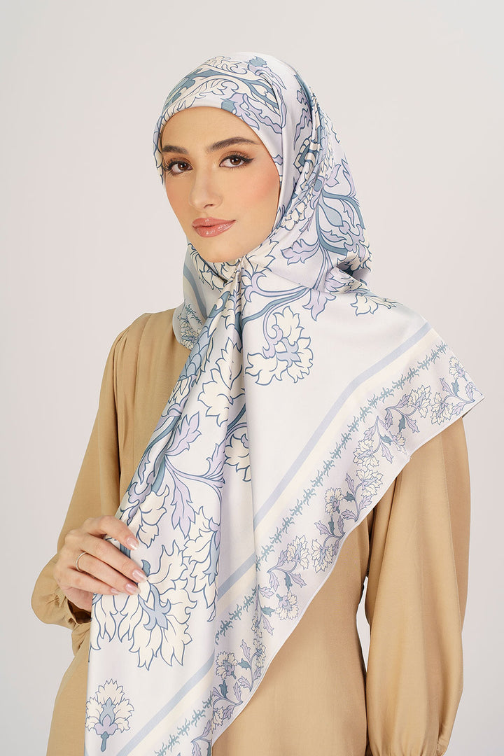 Hyra Satin Printed Square Blue