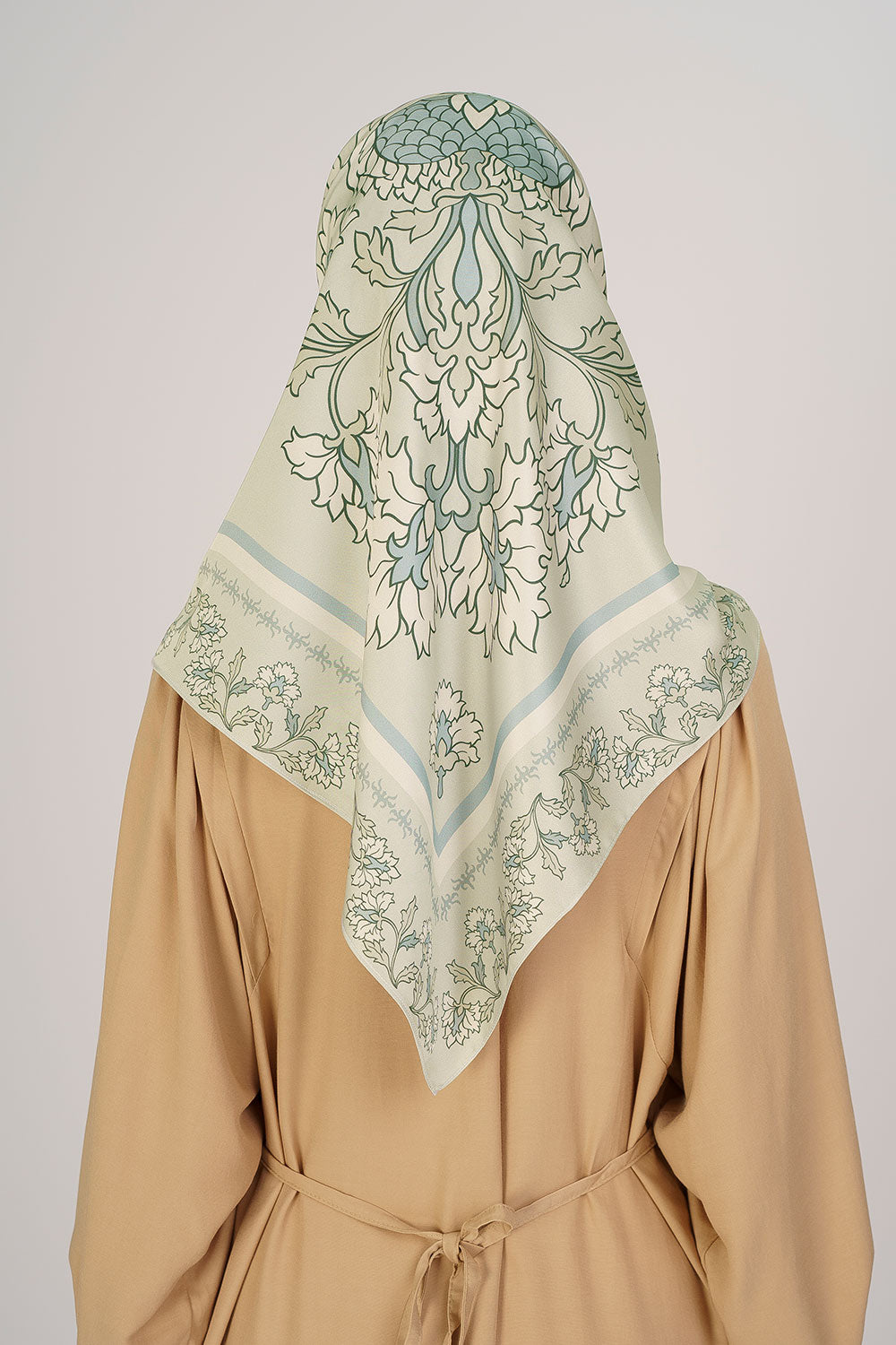 Hyra Satin Printed Square Green