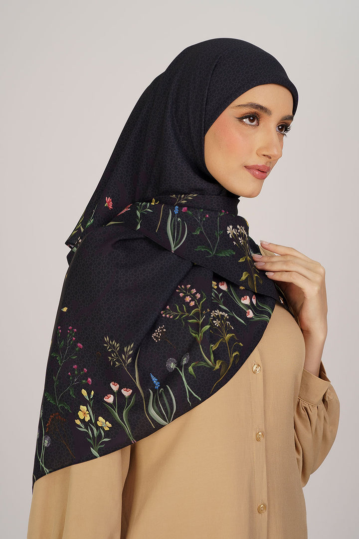 Mesha Chiffon Printed Square Black
