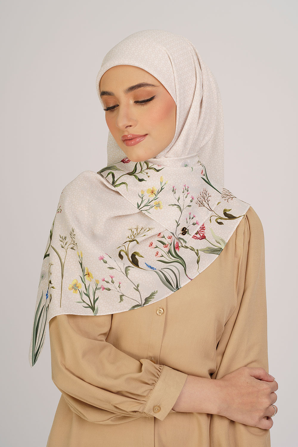 Mesha Chiffon Printed Square Cream