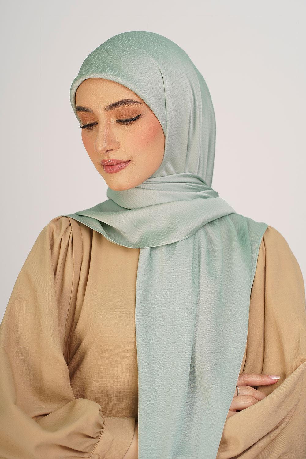 Jasmina Basic Square Plain Tiffany