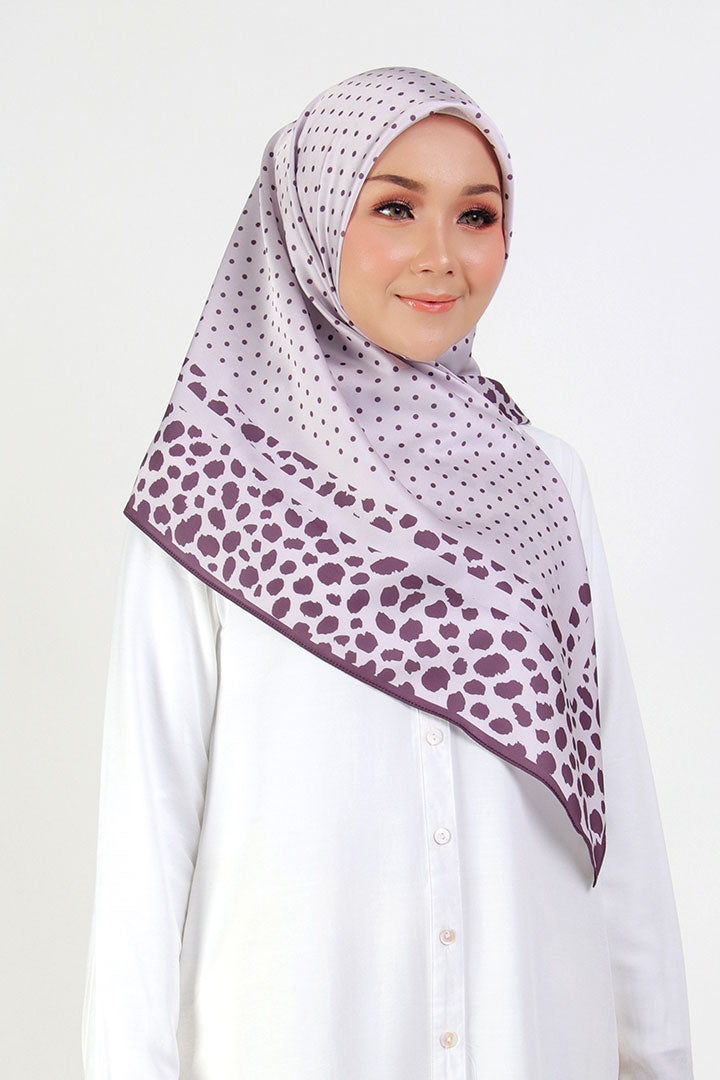 Dakota Leopard Printed Square Burgundy